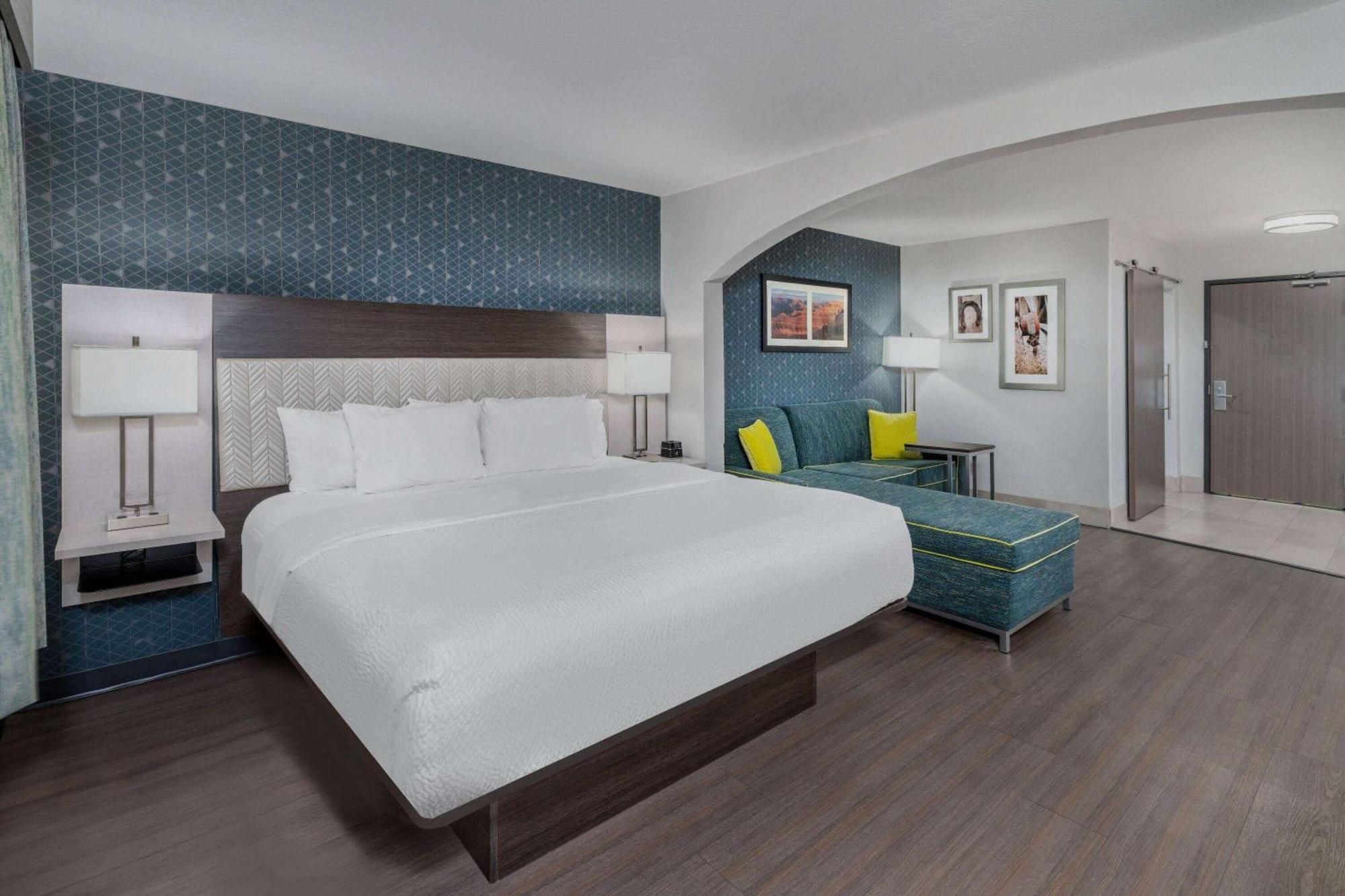La Quinta By Wyndham Santa Rosa Hotel Екстериор снимка