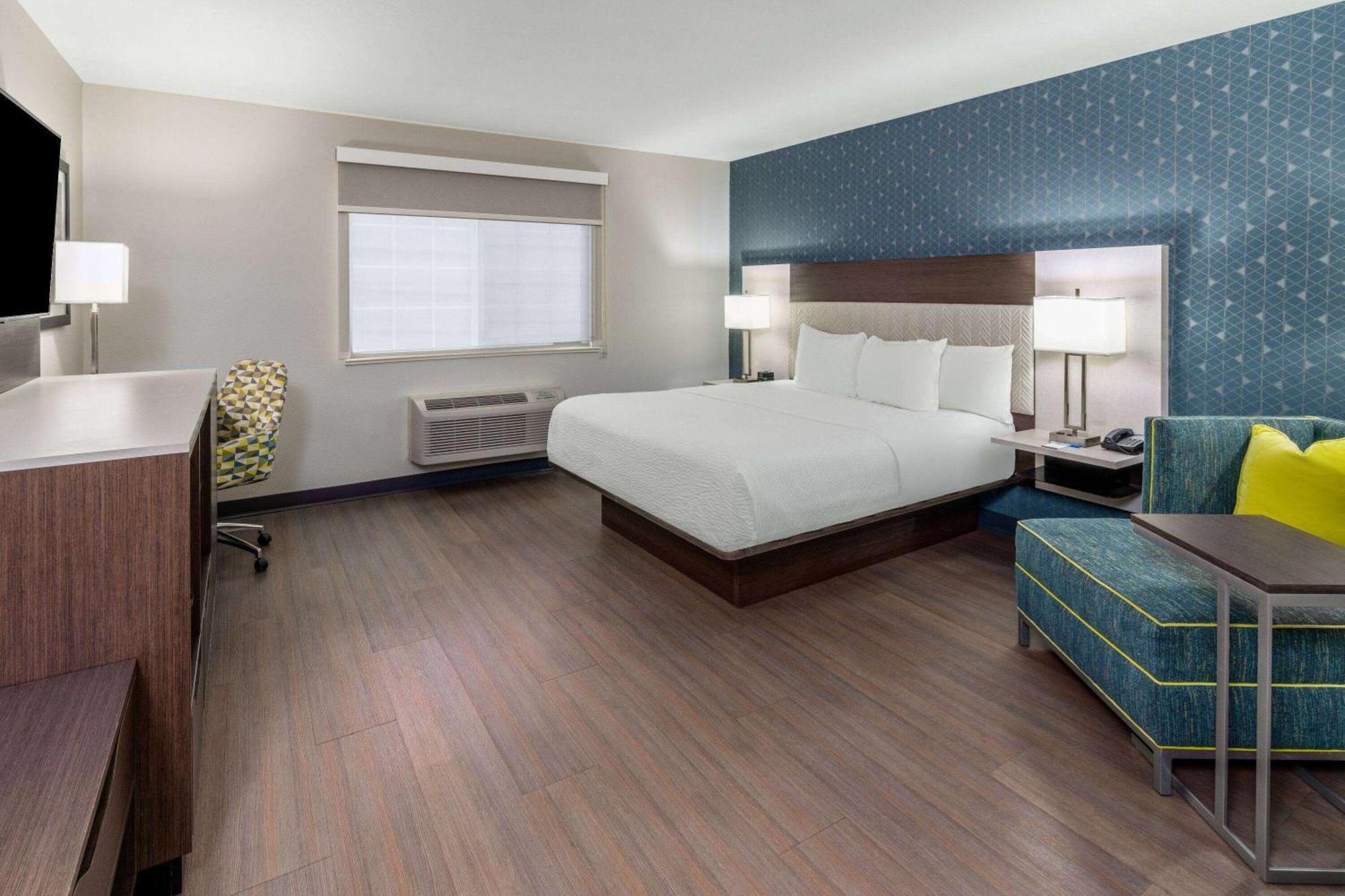 La Quinta By Wyndham Santa Rosa Hotel Екстериор снимка