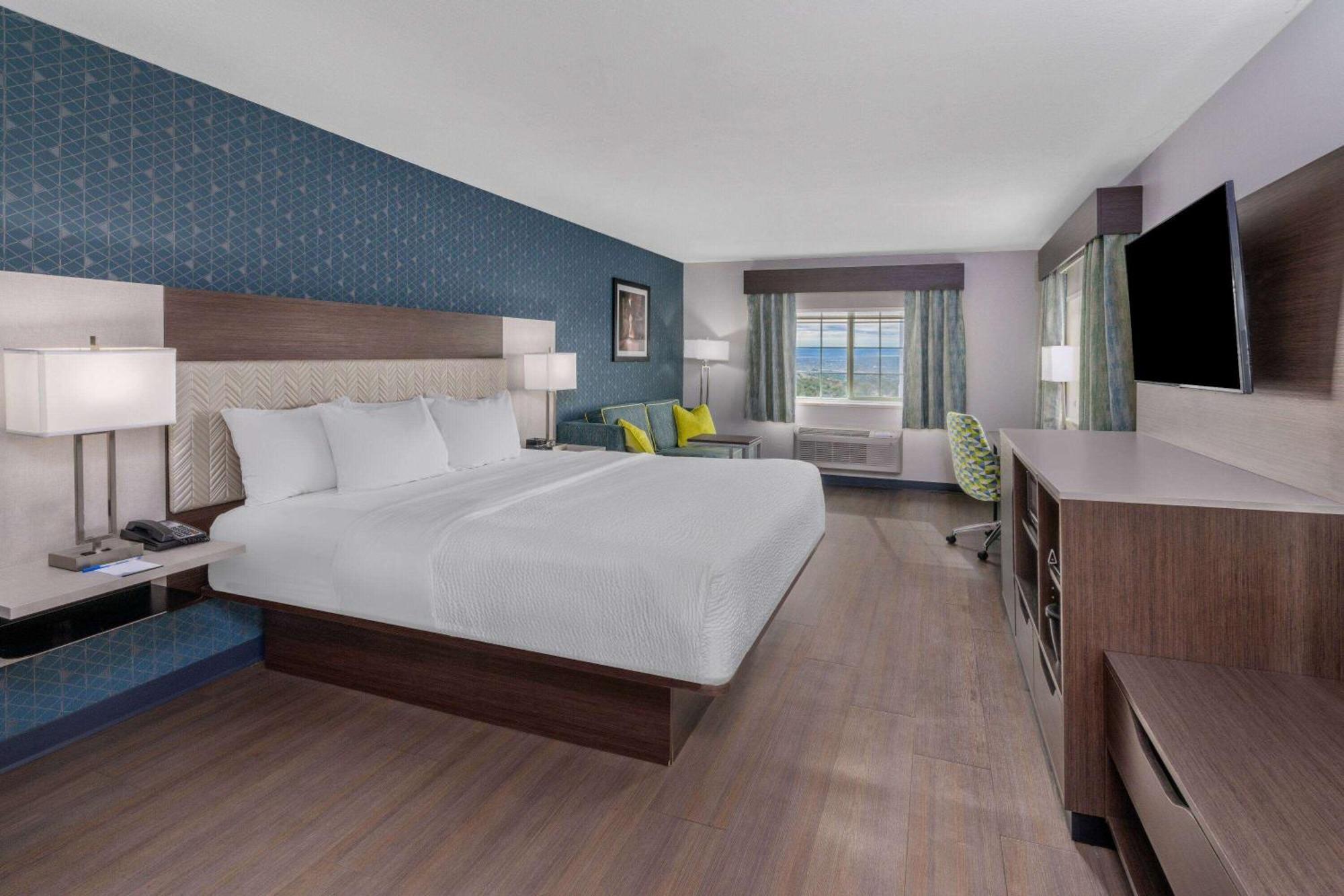 La Quinta By Wyndham Santa Rosa Hotel Екстериор снимка