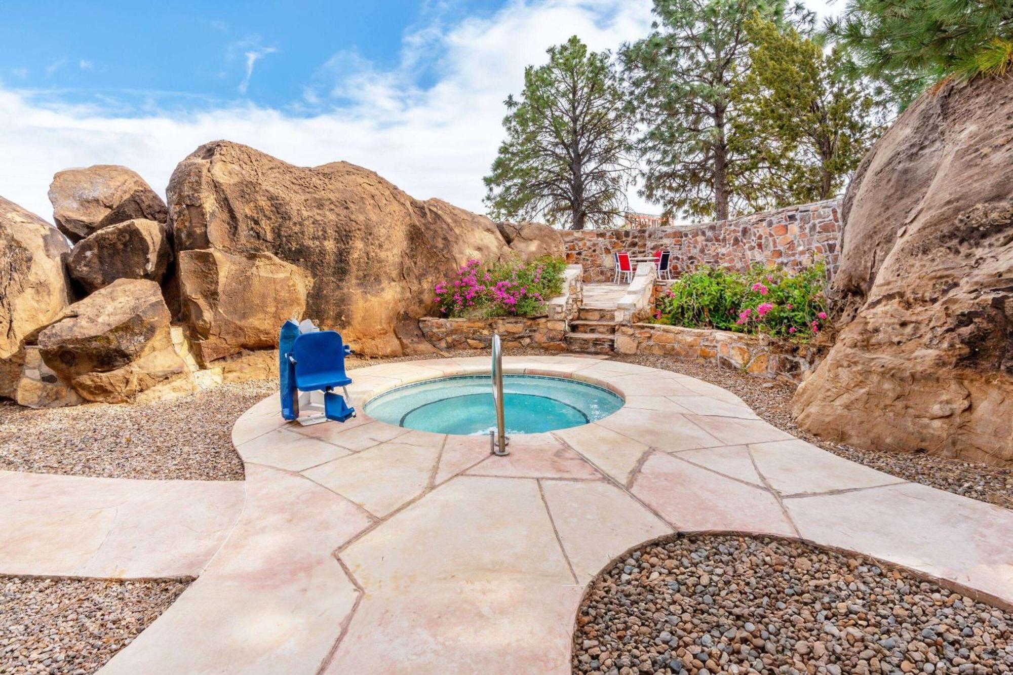 La Quinta By Wyndham Santa Rosa Hotel Екстериор снимка